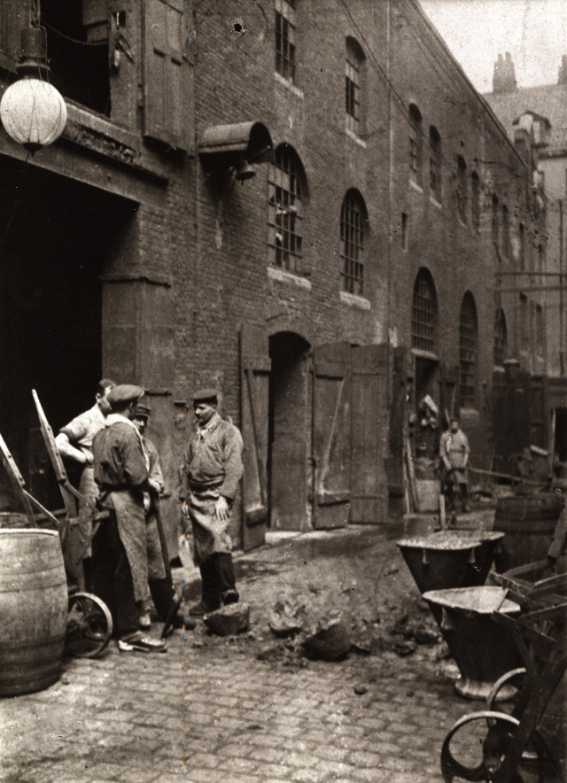 The courtyard of the plant at Elbstrasse